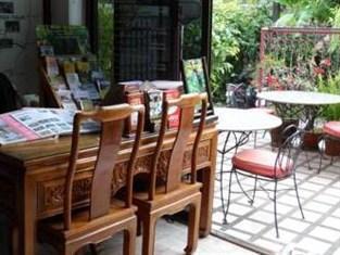 The Red Hibicus Guest House Chiang Mai Dış mekan fotoğraf