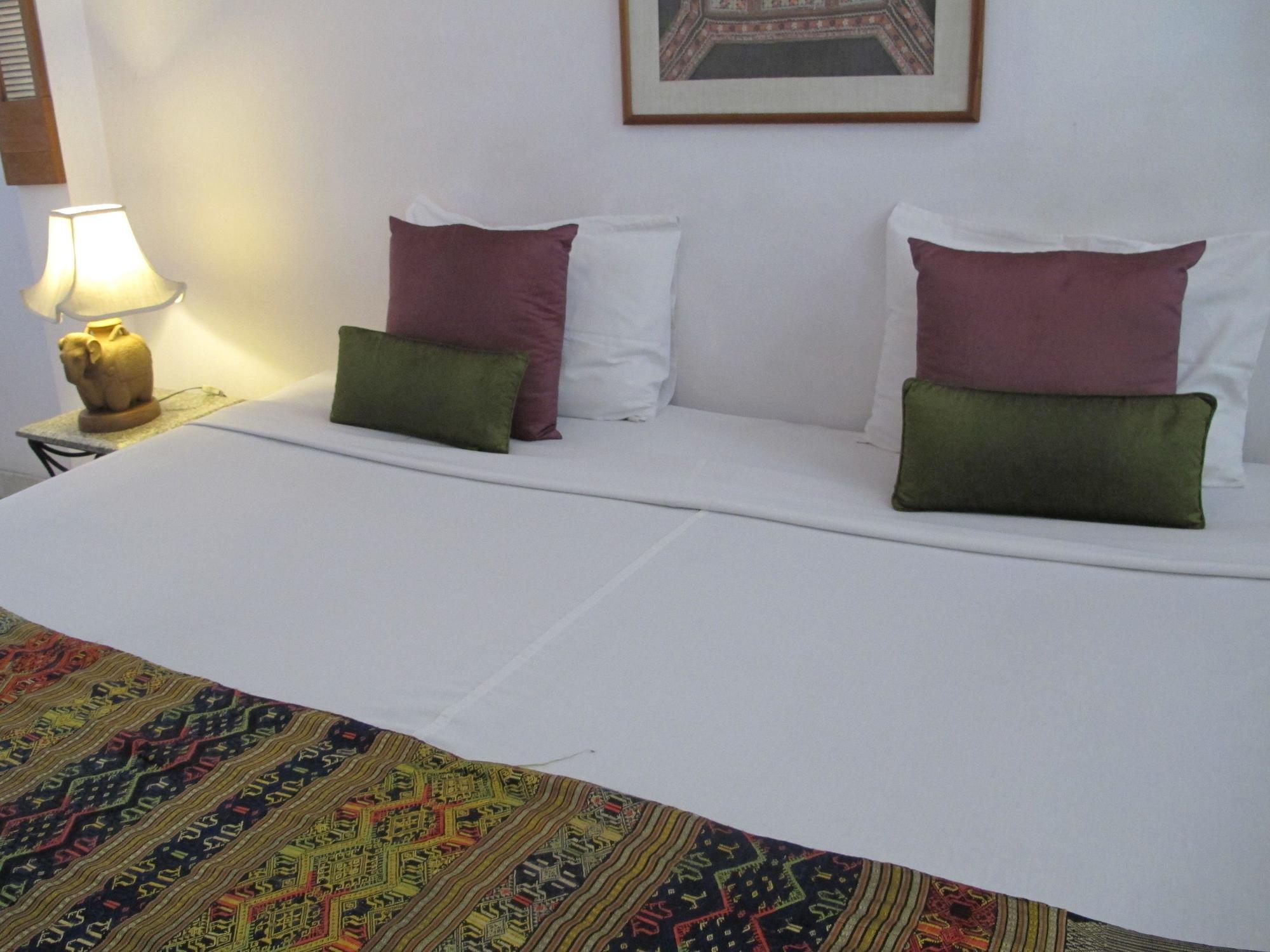 The Red Hibicus Guest House Chiang Mai Dış mekan fotoğraf