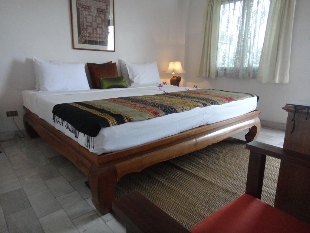 The Red Hibicus Guest House Chiang Mai Dış mekan fotoğraf